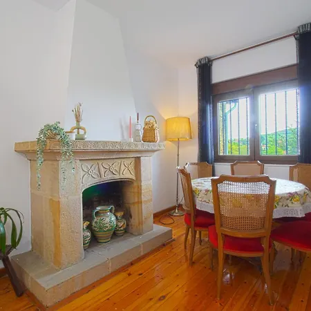 La Balcon De Sanfer * Santillana del Mar